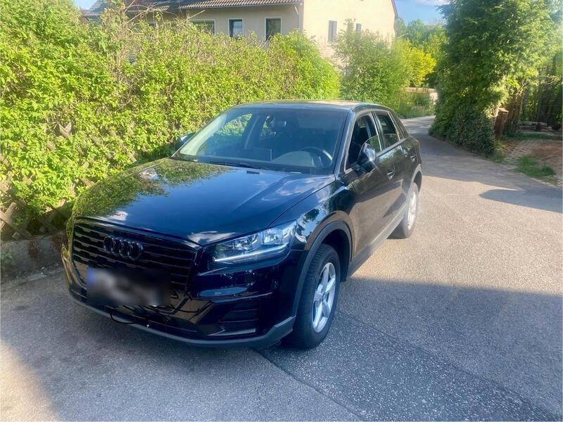 Schwarz Gebraucht 2018 Audi Q2 SUV | 16.800 € (Fairer Preis) - Bild 1/4