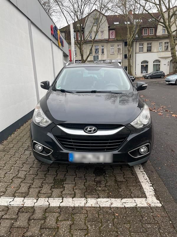 Schwarz Gebraucht 2011 Hyundai ix35 Style SUV | 7.900 € (Fairer Preis) - Bild 1/4