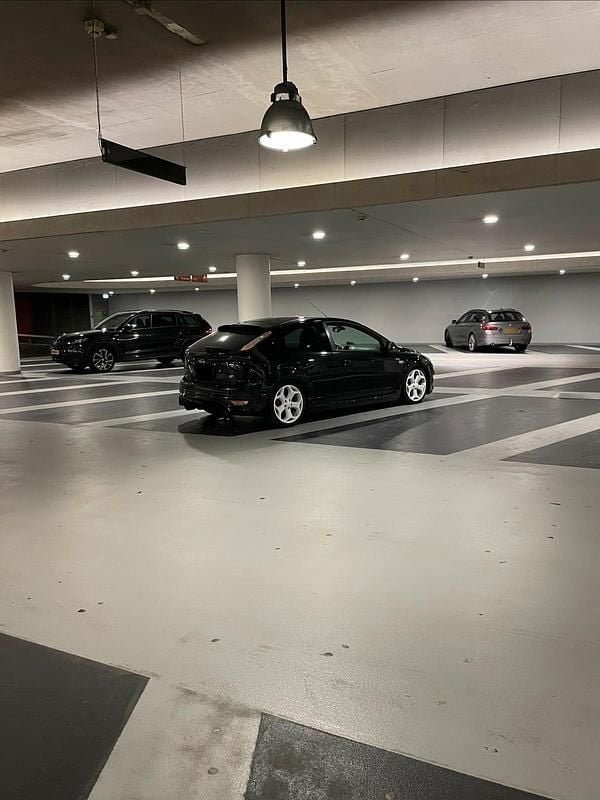 Second-hand Ford Focus ST 225 CP (165 kW) 2009 Negru