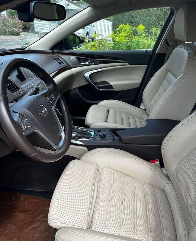 Gebraucht Opel Insignia Active 160 PS (117 kW) 2012 Braun Limousine