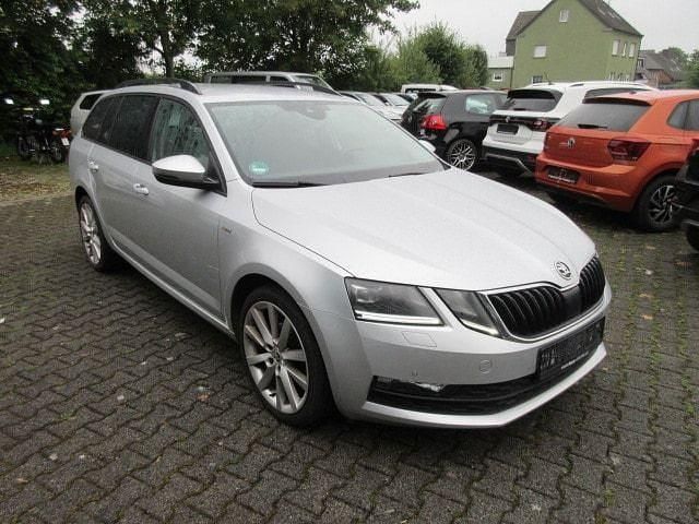 Gebraucht Skoda Octavia Ambition 116 PS (85 kW) 2019 Brillantsilber metallic Kombi