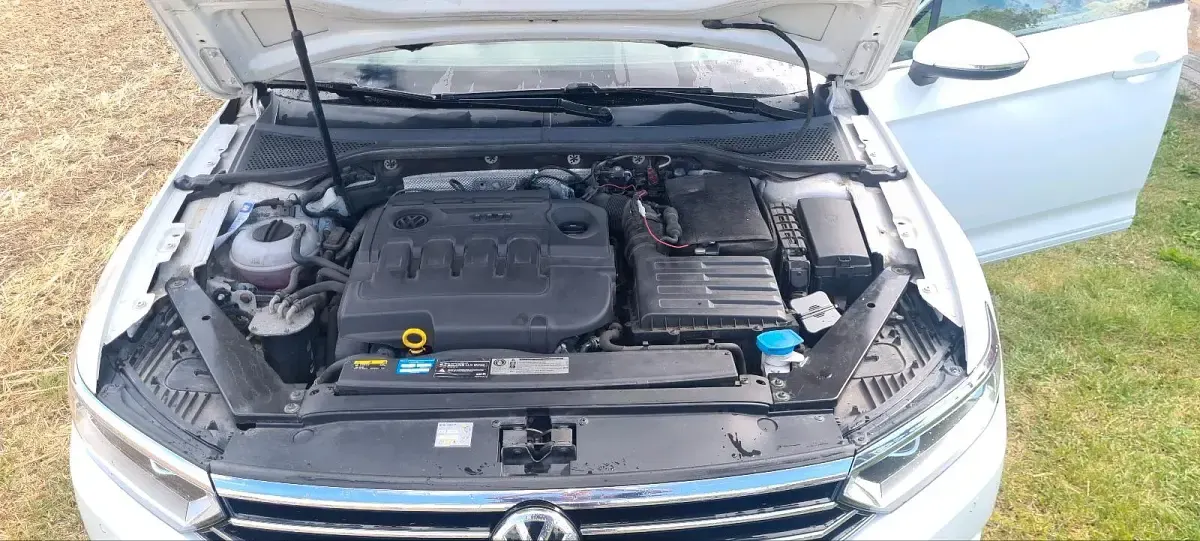 Gebraucht VW Passat 150 PS (110 kW) 2017 Weiß Kombi