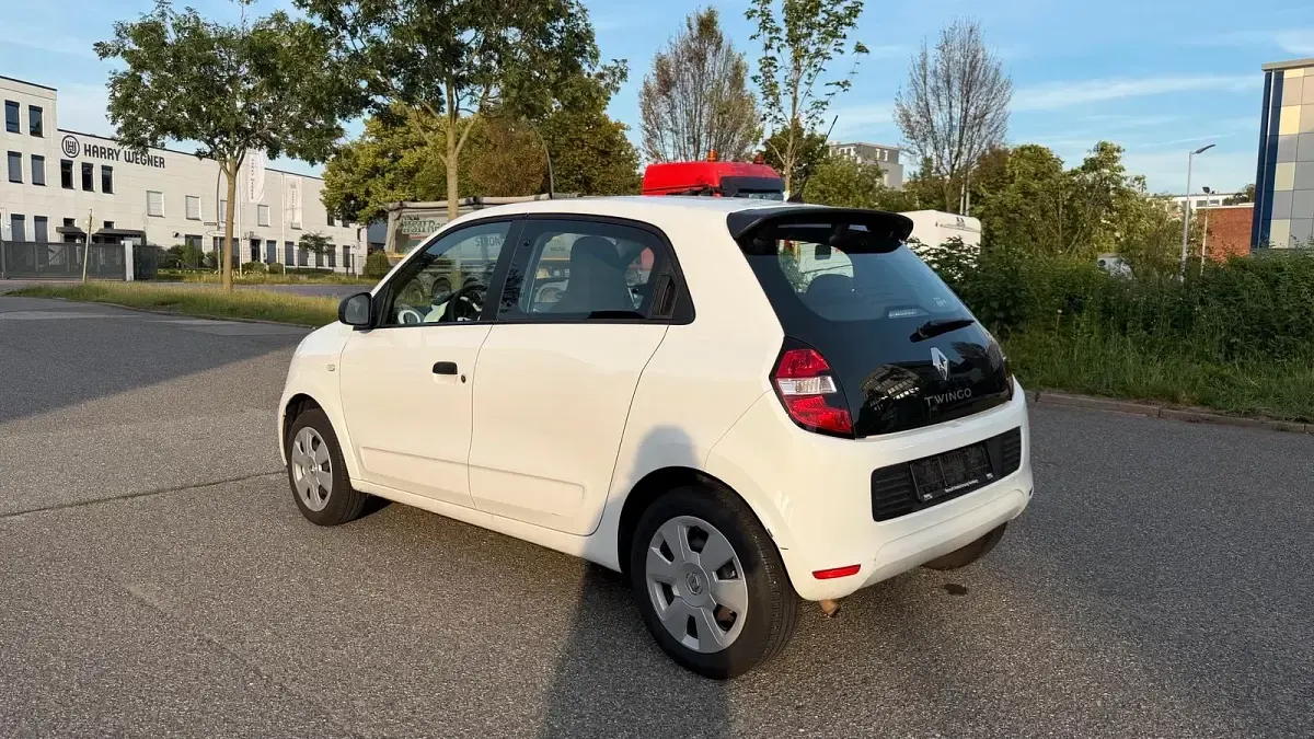 Gebraucht Renault Twingo 69 PS (50 kW) 2018 Weiß Kleinwagen