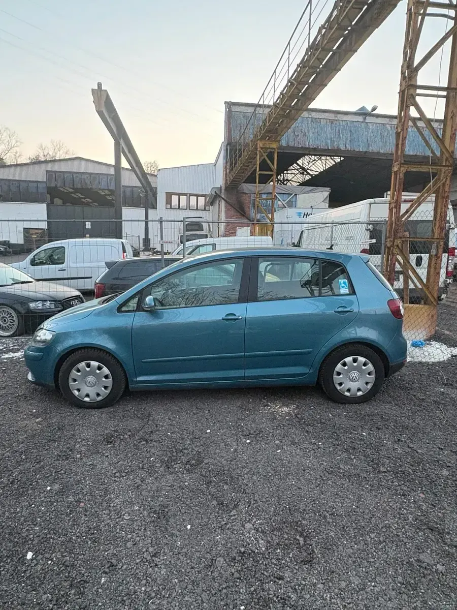 Używany VW Golf Plus Cross 140 KM (102 kW) 2006 Niebieski Minivan