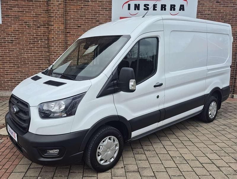 Gebraucht Ford Transit Trend 131 PS (96 kW) 2022 Frostweiß Van / Kleinbus