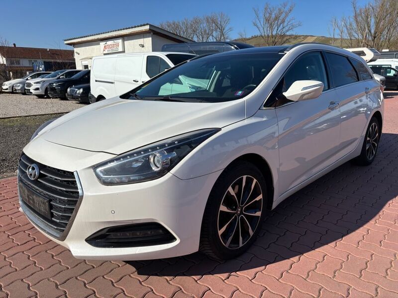 White crystal / mic Gebraucht 2016 Hyundai i40 Style Kombi | 9.990 € (Guter Preis) - Bild 1/4