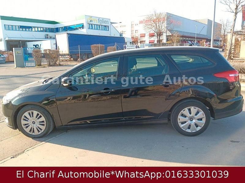 Gebraucht Ford Focus Business Edition 125 PS (91 kW) 2015 Pantherschwarz metallic Kombi