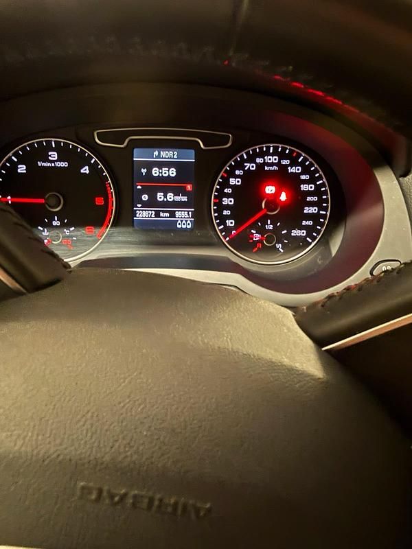 Gebraucht Audi Q3 140 PS (102 kW) 2013 Andere farben SUV