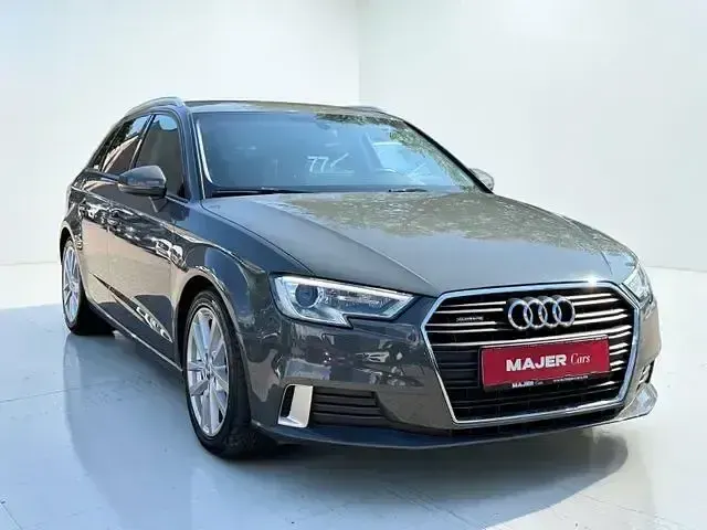 Gebraucht Audi A3 Sport 190 PS (139 kW) 2018 Grau Limousine