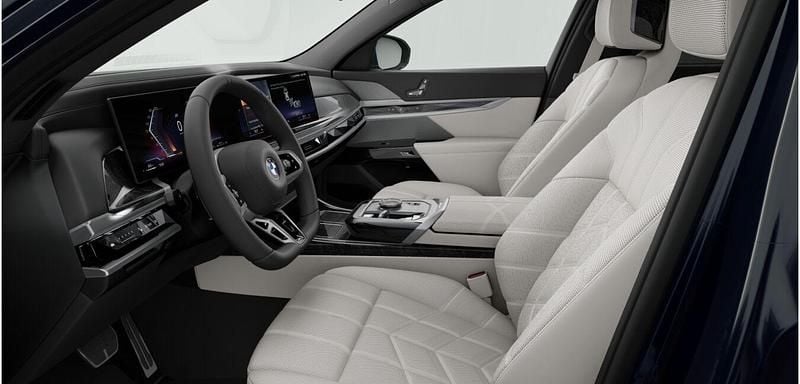 Gebraucht BMW 740 Comfort Edition 299 PS (219 kW) 2025 Grau Limousine