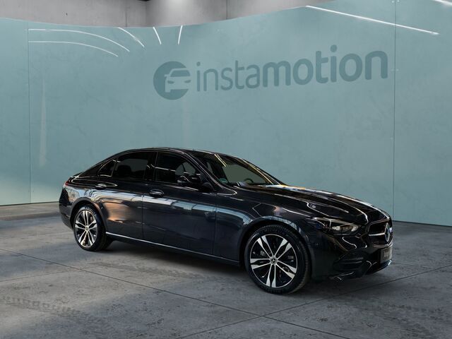 Grau Gebraucht 2024 Mercedes C300e Night Limousine | 53.750 € - Bild 1/2