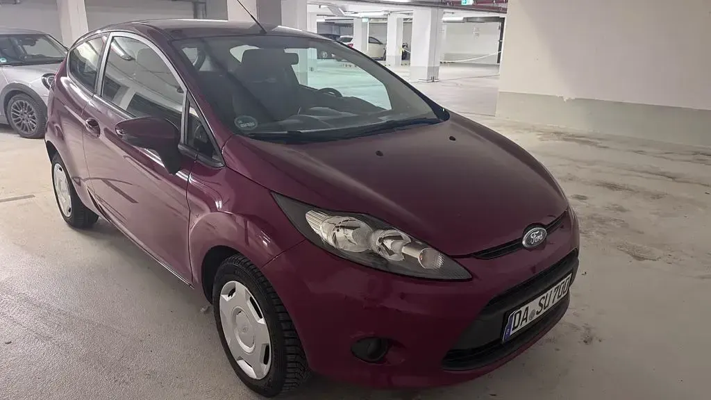 Second-hand Ford Fiesta Trend 82 CP (60 kW) 2009 Roșu Berlinǎ