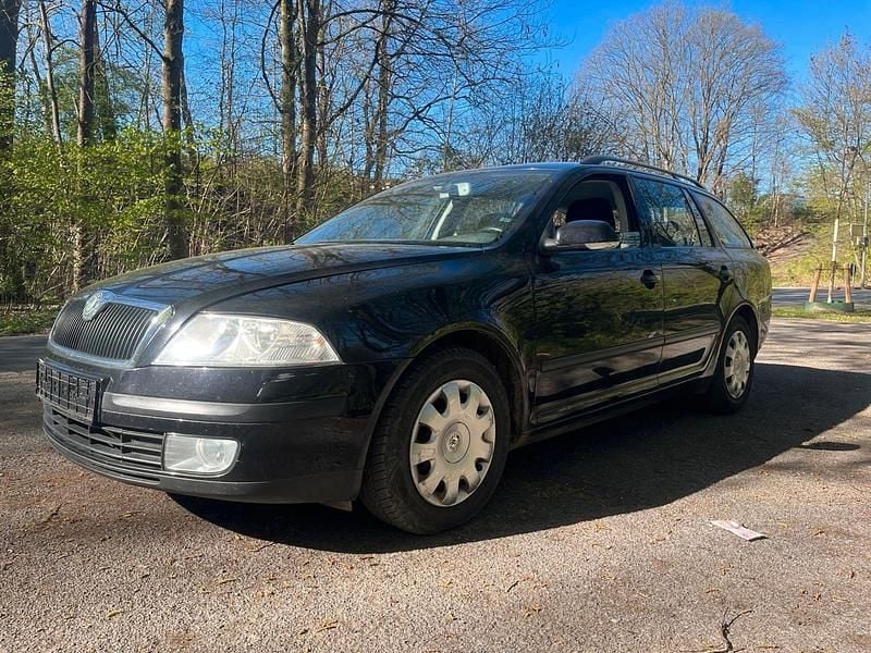 Gebraucht Skoda Octavia Elegance 140 PS (102 kW) 2008 Schwarz Kombi