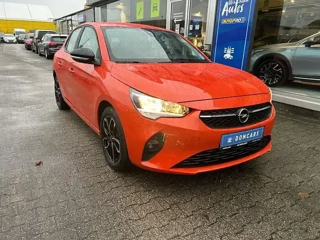 Używany Opel Corsa Edition 101 KM (74 kW) 2020 Pomarańczowy Sedan/Limuzyna