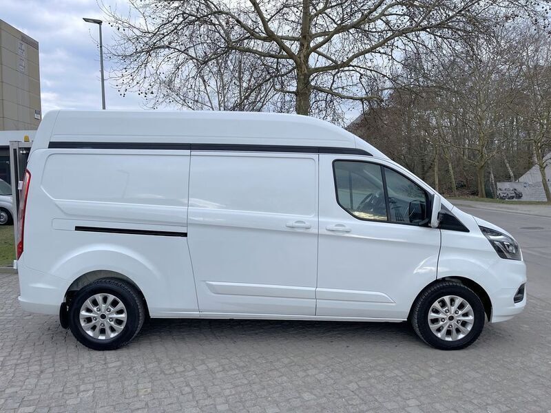 Gebraucht Ford Transit Custom 170 PS (125 kW) 2021 Weiß Van / Kleinbus