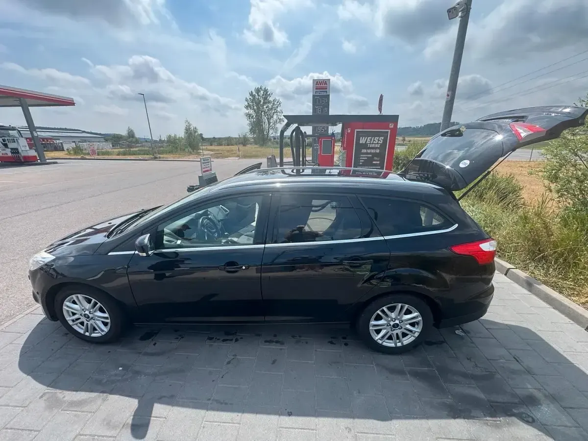 Gebraucht Ford Focus 163 PS (119 kW) 2014 Schwarz Kombi