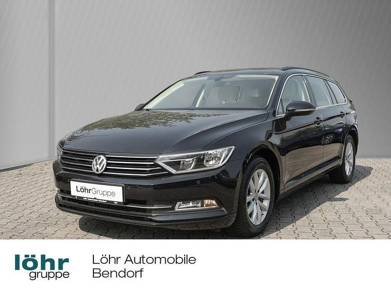 Schwarz Gebraucht 2018 VW Passat Comfortline Kombi | 20.780 € (Fairer Preis) - Bild 1/4
