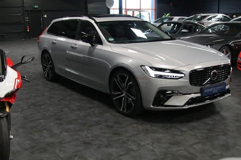 Gebraucht Volvo V90 Ultimate 197 PS (144 kW) 2023 Silber Kombi