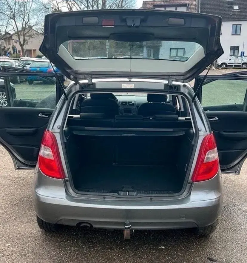 Gebraucht Mercedes A170 Classic 115 PS (84 kW) 2009 Grau Limousine