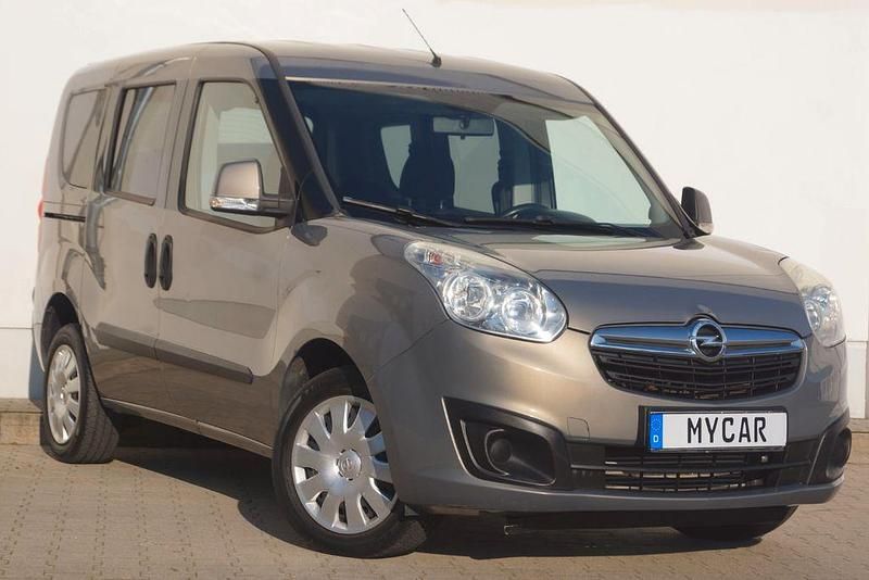 Gebraucht Opel Combo Edition 105 PS (77 kW) 2012 Grau Van / Kleinbus