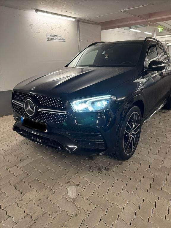 Schwarz Gebraucht 2020 Mercedes GLE350 AMG SUV | 46.000 € (Fairer Preis) - Bild 1/4