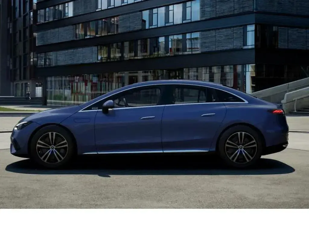 Gebraucht Mercedes EQE350 214 kW (292 PS) 2024 Metalliclack sodalithblau (metallic) Limousine