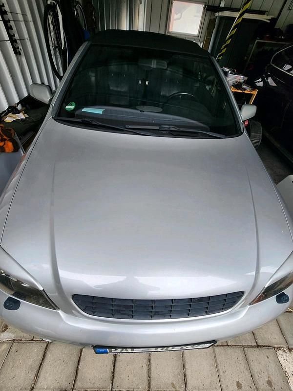 Gebraucht Opel Astra 150 PS (110 kW) 2002 Silber Cabrio