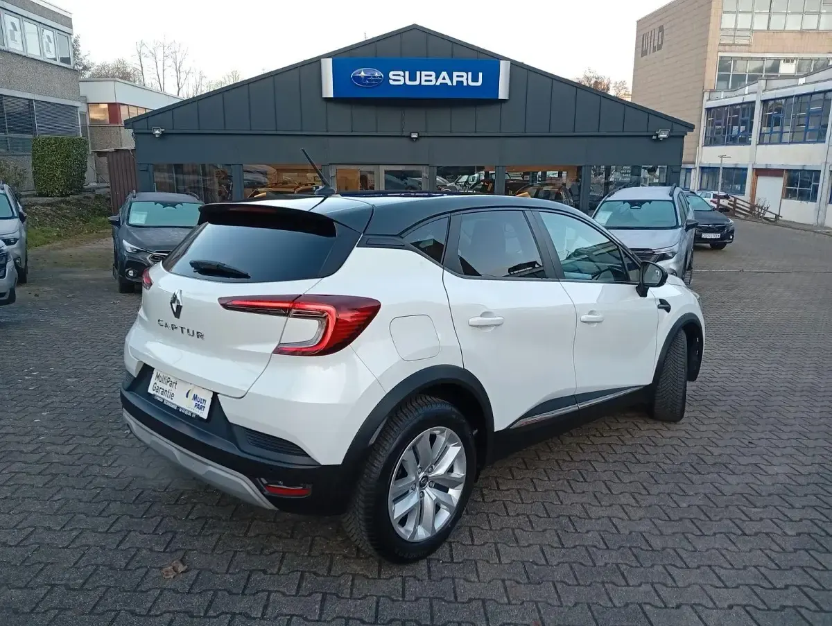 Gebraucht Renault Captur Experience 131 PS (96 kW) 2021 Weiß SUV