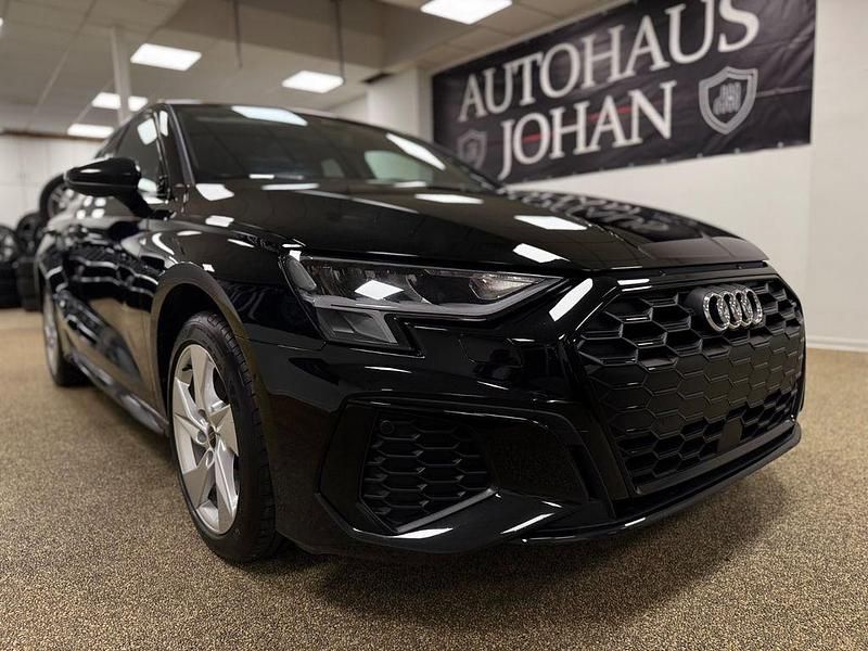 Schwarz Gebraucht 2021 Audi A3 S-Line Limousine | 23.790 € (Guter Preis) - Bild 1/4