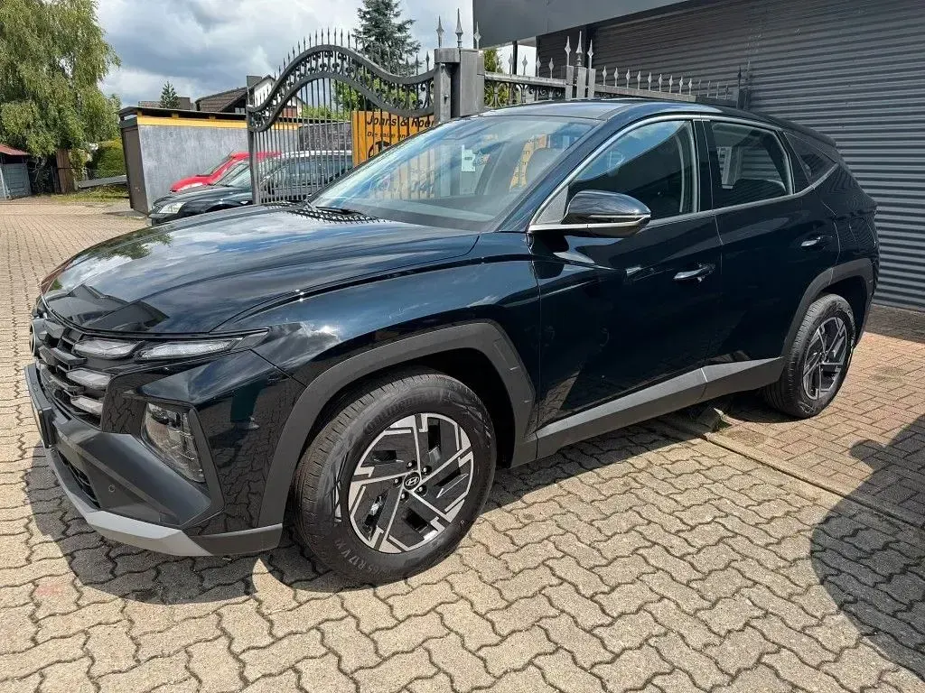 Neu Hyundai Tucson Comfort 150 PS (110 kW) 2026 Abyss black SUV