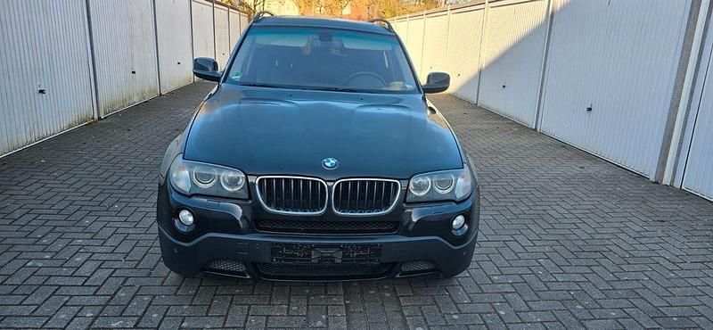 Schwarz Gebraucht 2010 BMW X3 Efficient Dynamics SUV | 6.600 € (Fairer Preis) - Bild 1/4