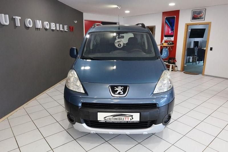Gebraucht Peugeot Partner Tepee Tendance 109 PS (80 kW) 2008 Blau Van / Kleinbus