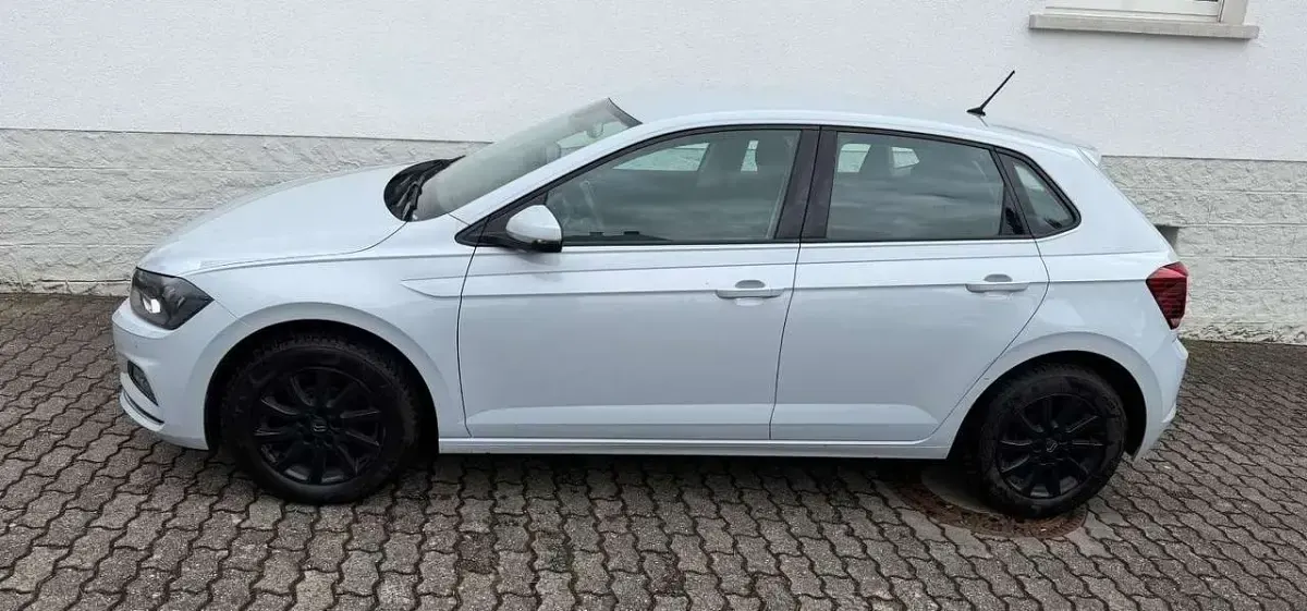 Gebraucht VW Polo Highline 95 PS (69 kW) 2018 White silver Kleinwagen