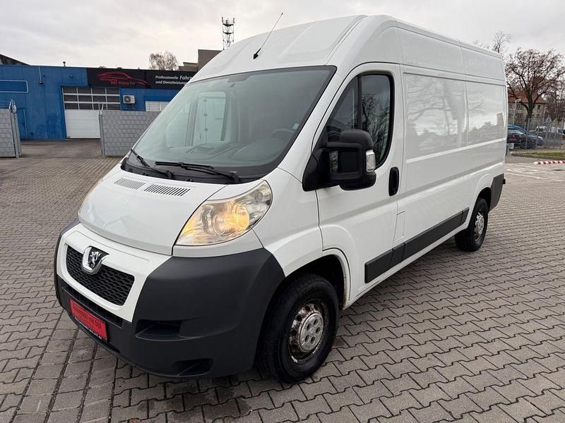 Gebraucht Peugeot Boxer 131 PS (96 kW) 2011 Weiß Van