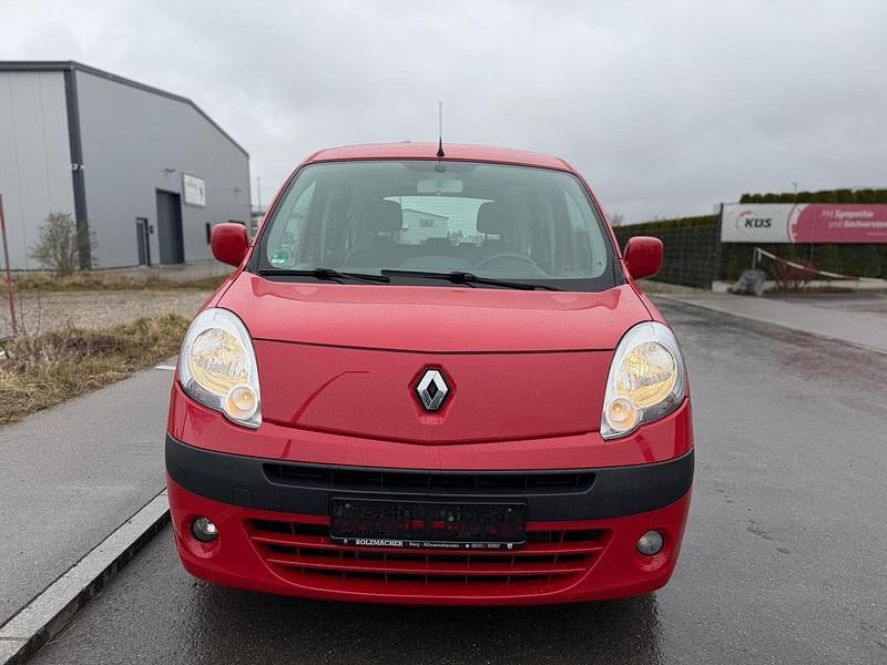 Gebraucht Renault Kangoo Privilege 106 PS (77 kW) 2009 Rot Limousine
