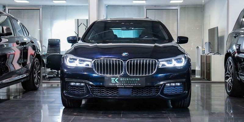 Gebraucht BMW 750 Performance 400 PS (294 kW) 2017 Schwarz Limousine