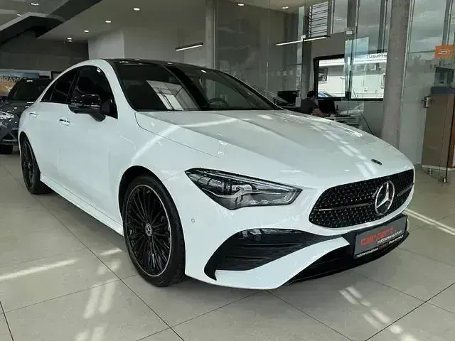 Gebraucht Mercedes CLA200 AMG line 177 PS (130 kW) 2024 Weiß Coupé
