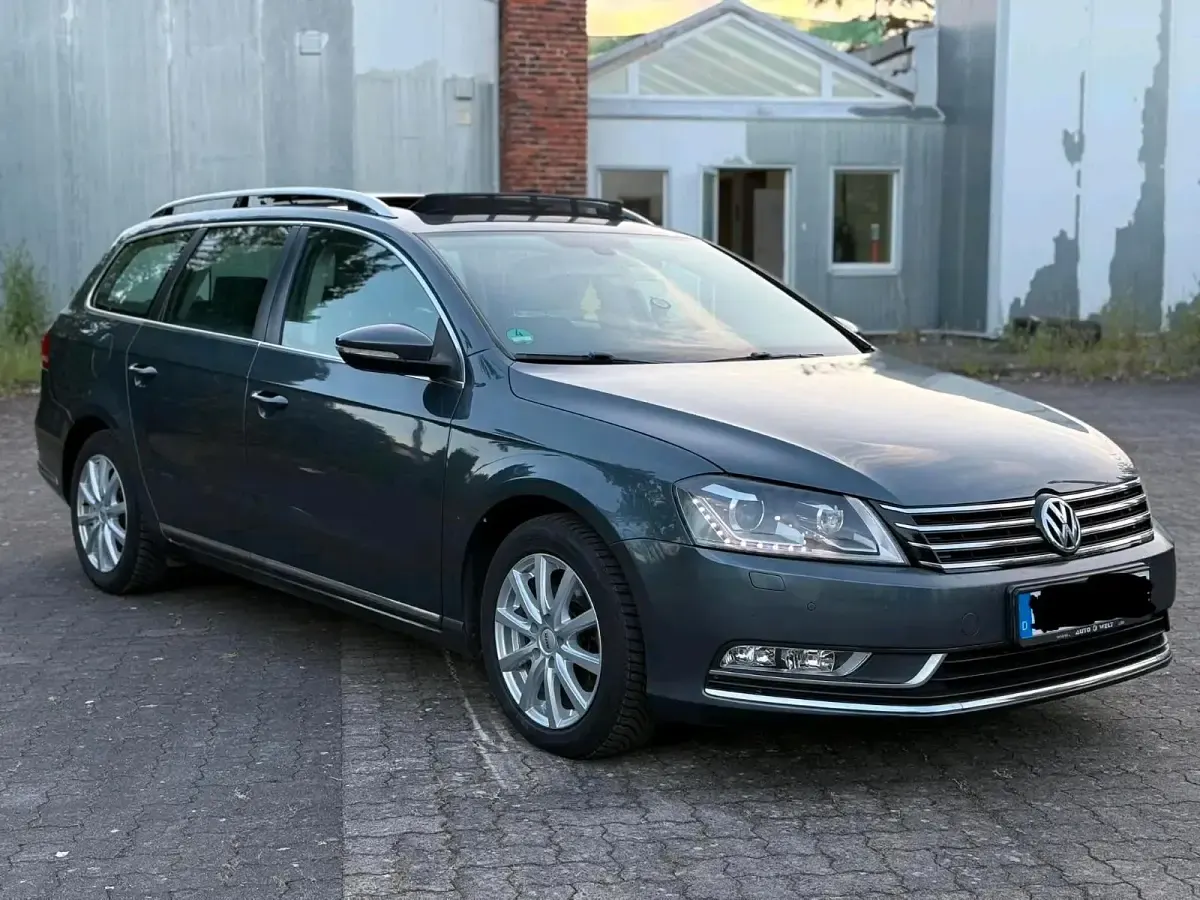 Gebraucht VW Passat Highline 150 PS (110 kW) 2013 Grau Kombi
