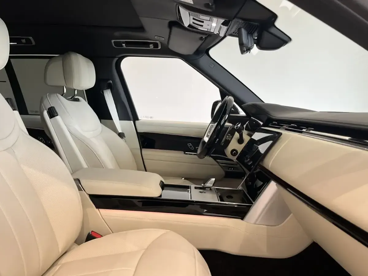 Neu Land Rover Range Rover Autobiography 349 PS (256 kW) 2026 Batumi gold SUV