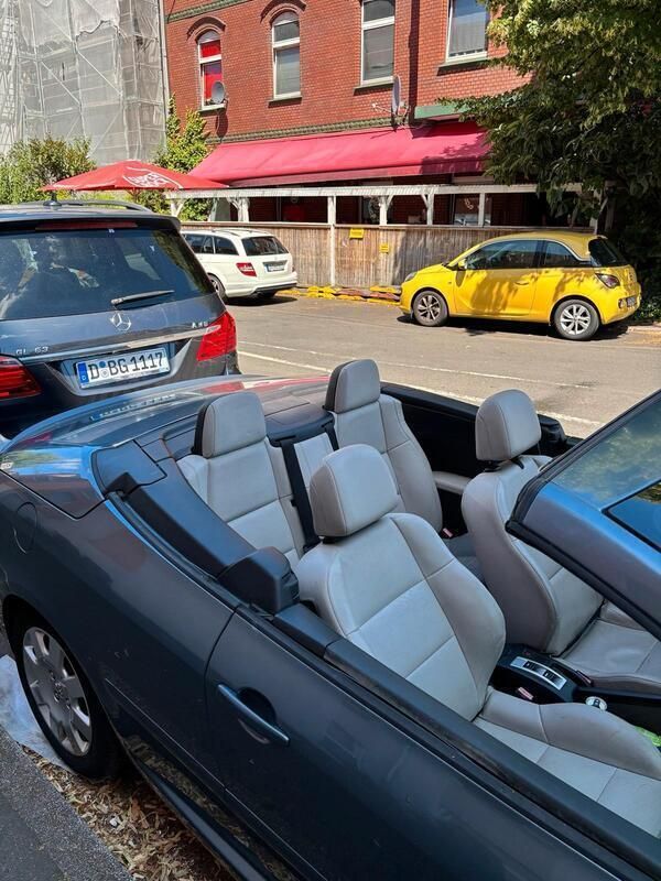 Grau Gebraucht 2005 Peugeot 307 CC Sport Cabrio | 2.650 € (Guter Preis) - Bild 1/4