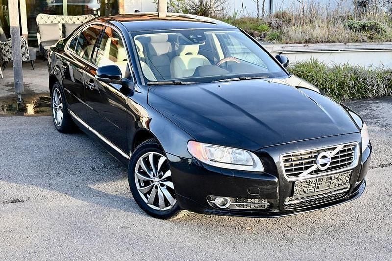 Schwarz Gebraucht 2012 Volvo S80 Limousine | 14.350 € - Bild 1/4
