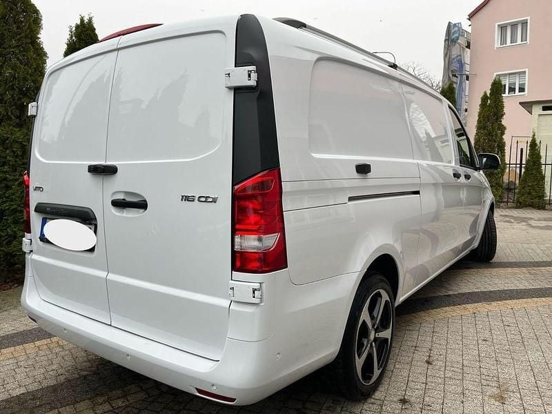 Gebraucht Mercedes Vito 163 PS (119 kW) 2022 Weiß Van
