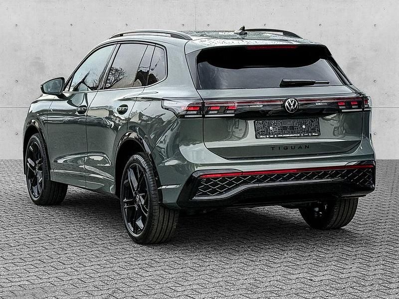 Neu VW Tiguan Style 204 PS (150 kW) 2026 Grün SUV