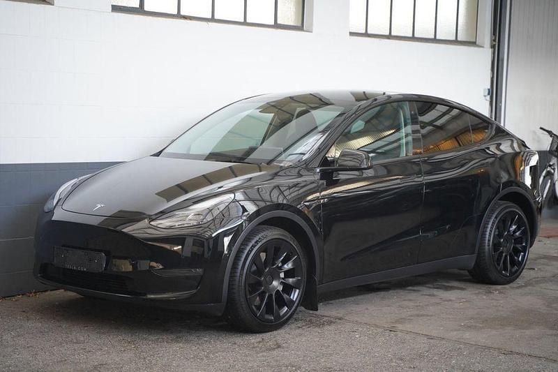 Schwarz Gebraucht 2022 Tesla Model Y Long Range AWD SUV | 34.950 € (Guter Preis) - Bild 1/4