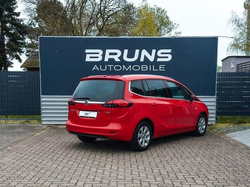 Gebraucht Opel Zafira Tourer Cosmo 140 PS (102 kW) 2014 Rot Van / Kleinbus