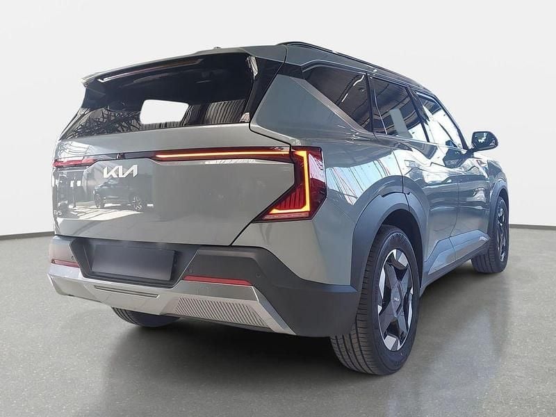 Neu Kia EV5 Air 160 kW (218 PS) 2026 Grün SUV
