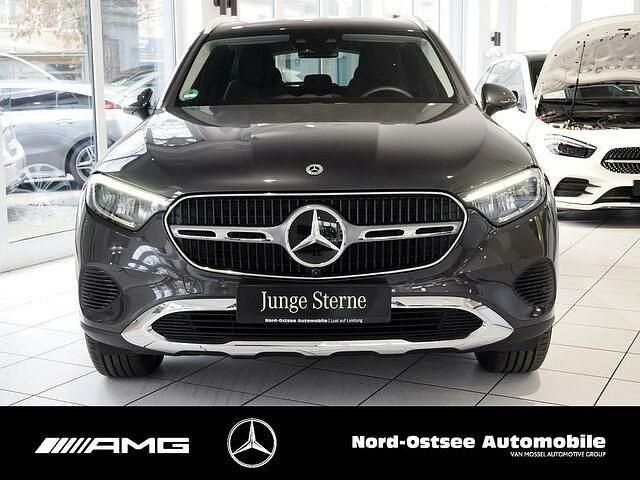 Gebraucht Mercedes GLC200 Avantgarde 204 PS (150 kW) 2024 Grau metalliclack graphitgrau metallic SUV