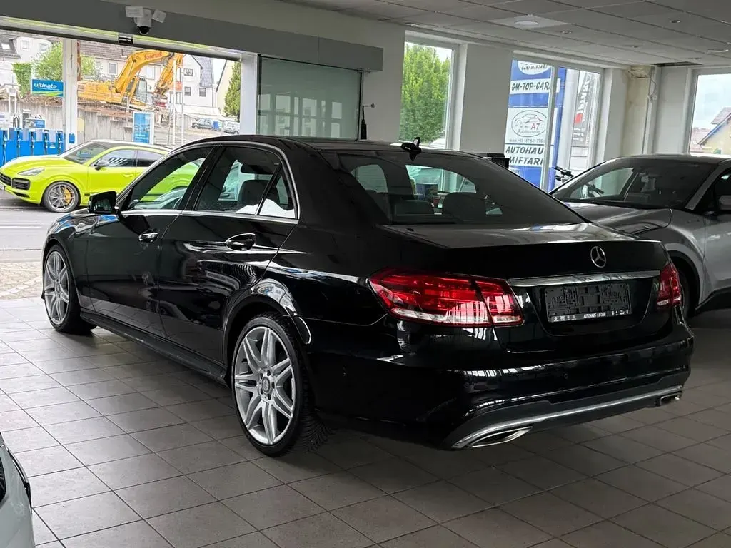 Gebraucht Mercedes E200 AMG line 136 PS (100 kW) 2014 Schwarz Limousine