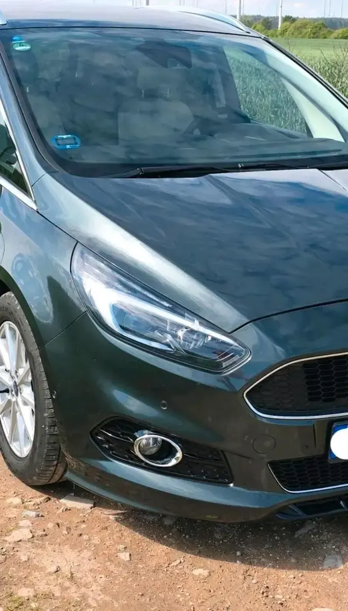 Gebraucht Ford S-MAX Titanium 241 PS (177 kW) 2017 Grün Van / Kleinbus