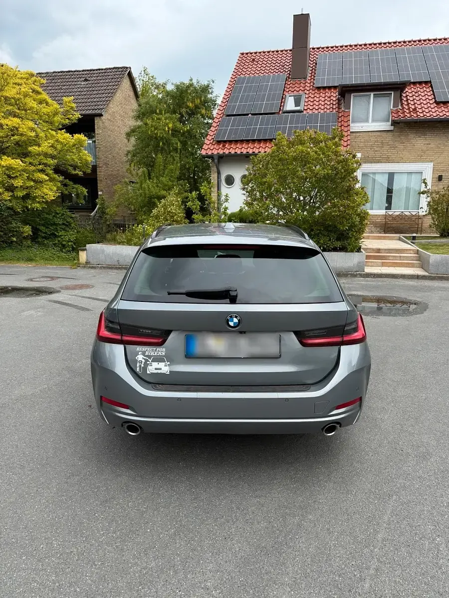 Gebraucht BMW 318 Shadowline 150 PS (110 kW) 2022 Grau Kombi